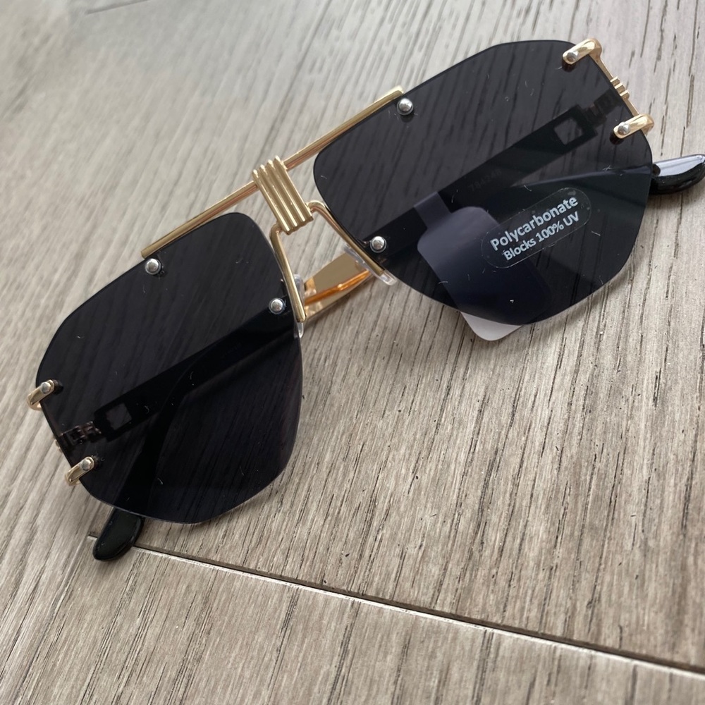 Sunglasses - Picture 10 of 16